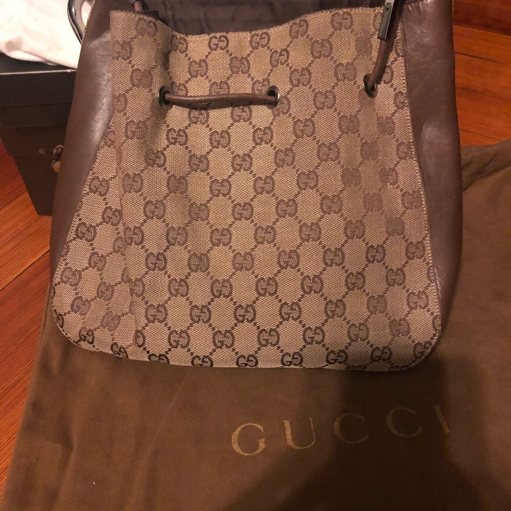 Authentic Vintage Gucci Shoulder Bag